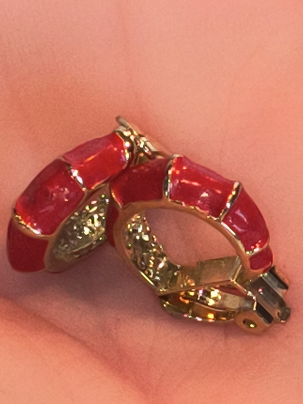 Lot of 4 Vintage Bold Red Statement Clip-On Earrings Enamel Resin Lucite 80s 90s - Picture 2 of 8